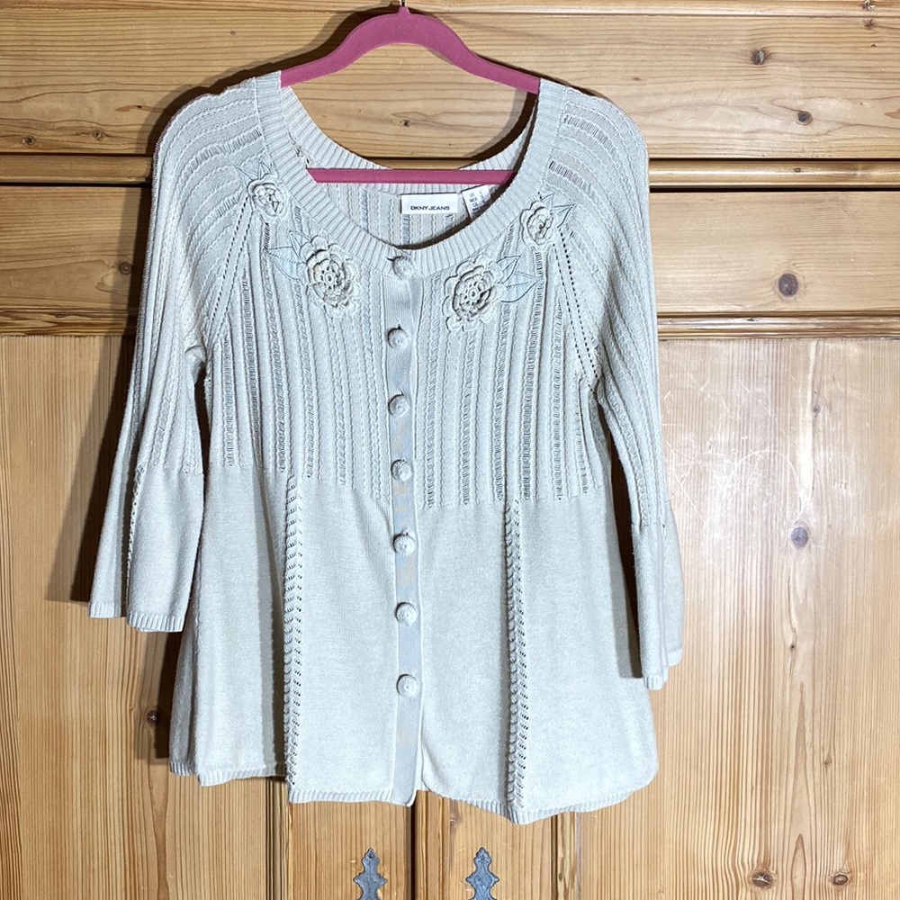 DKNY  sweater